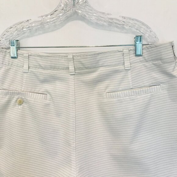 Ben Hogan Men's Flat Front Striped Bermuda Golf Shorts Sz 40 in Gray White - Picture 7 of 9